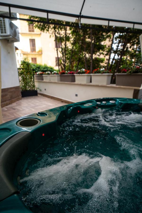 Luxury Cecilia Via Antonio Del Re 9 Tivoli Hotel Exterior photo