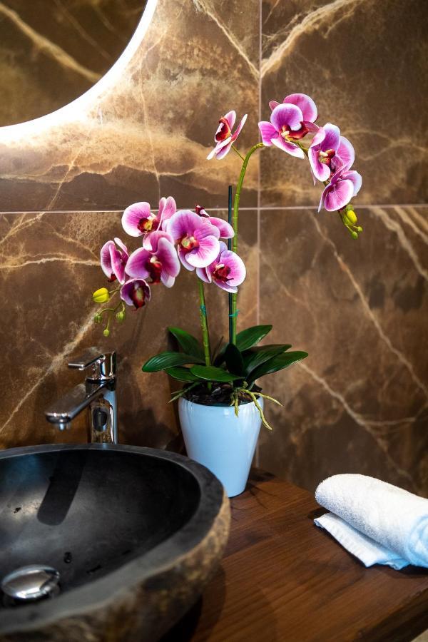 Luxury Cecilia Via Antonio Del Re 9 Tivoli Hotel Exterior photo