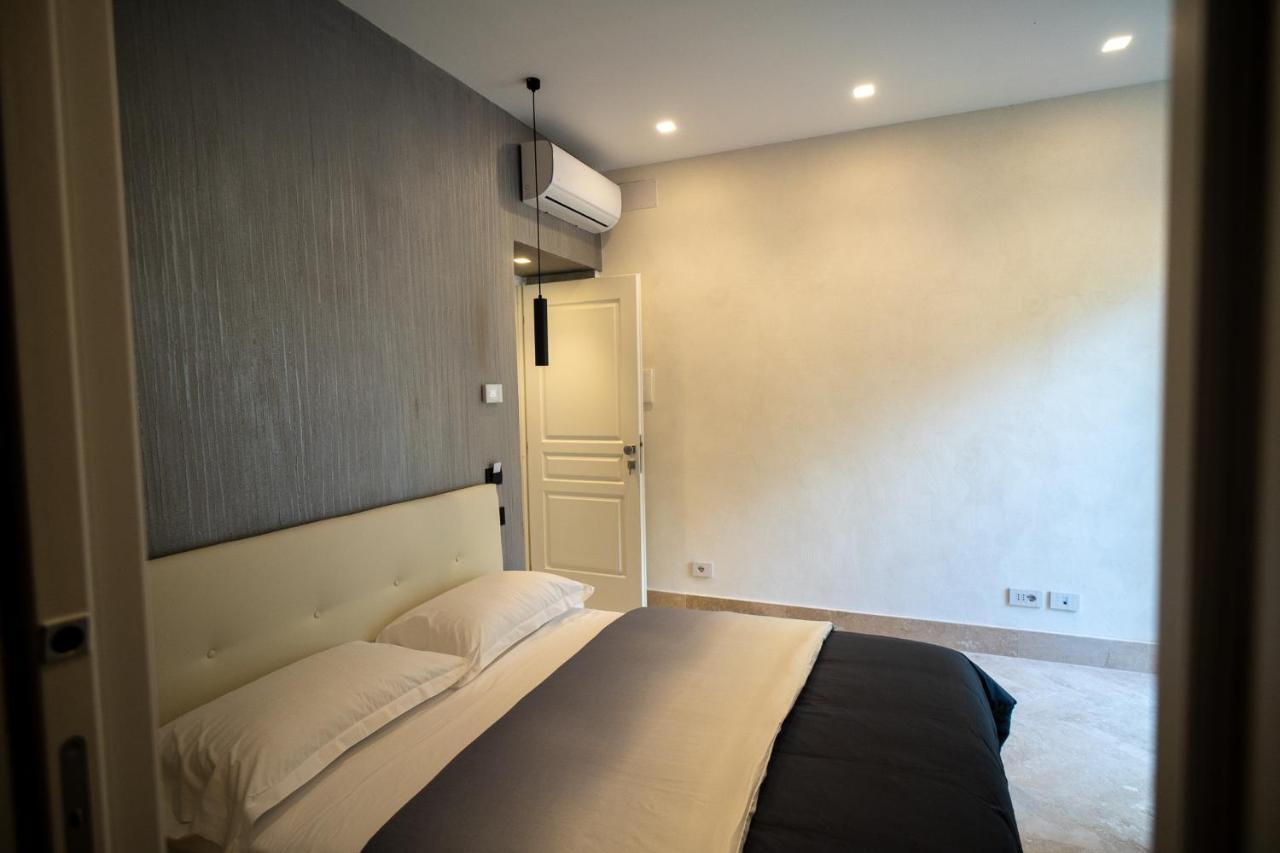 Luxury Cecilia Via Antonio Del Re 9 Tivoli Hotel Exterior photo
